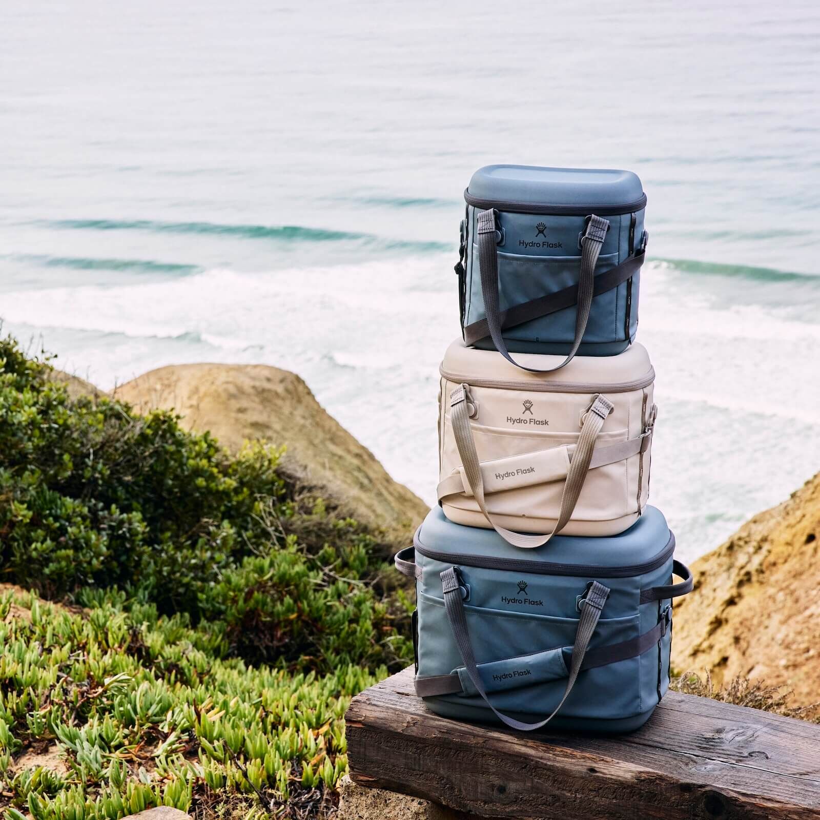 Hydro Flask Carryout™ Soft Cooler 15 L - Image 54