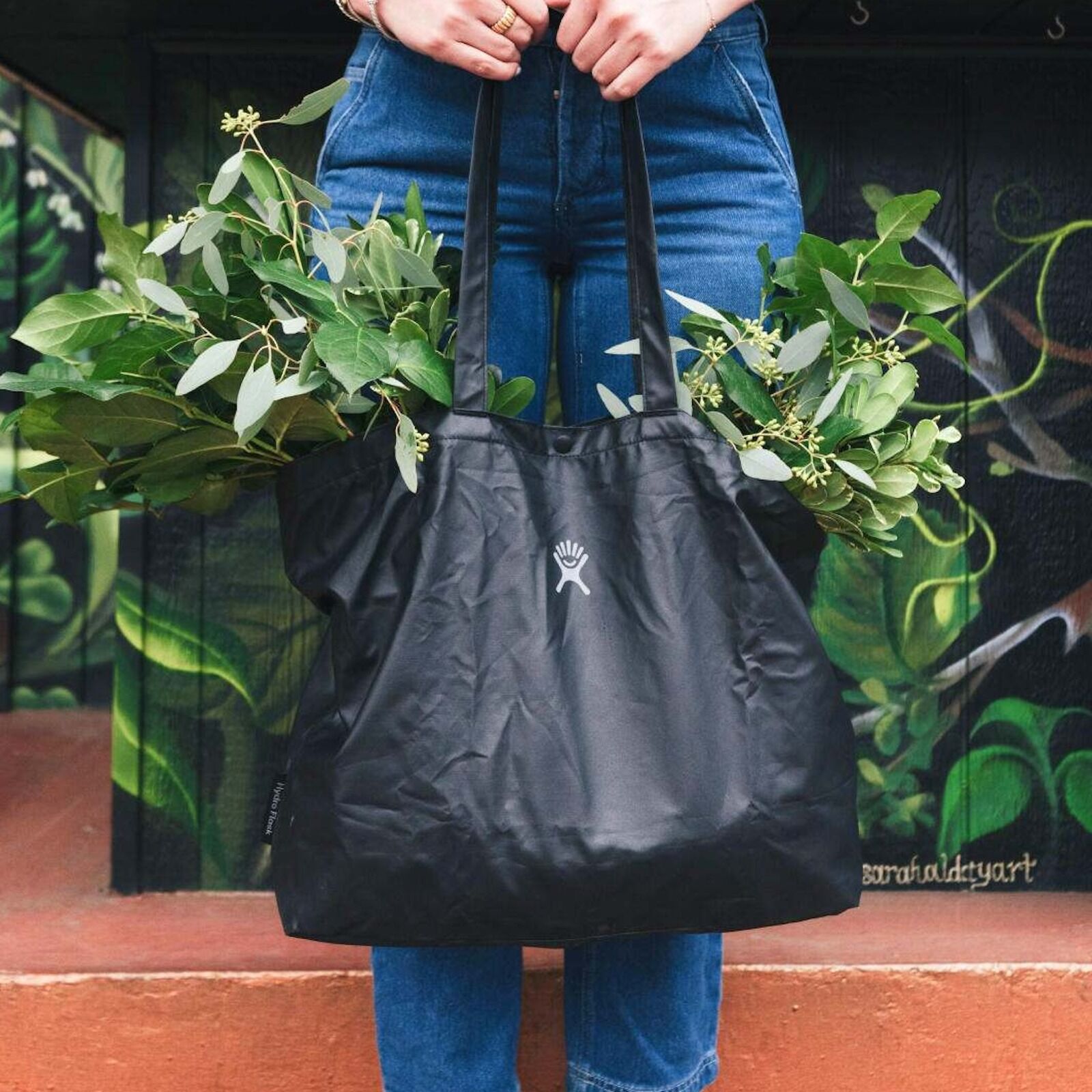 Hydro Flask 20 L Tag Along Tote - Image 26